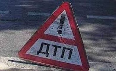 В Киеве на Березняках автомобиль сбил женщину на «зебре»