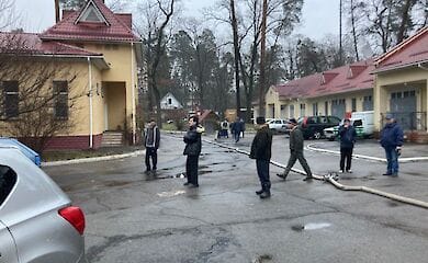 В Киеве загорелось здание психдиспансера