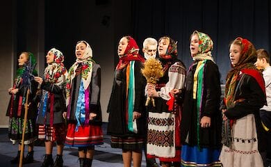 В Україні виконали &laquo;Щедрик&raquo; декількома мовами