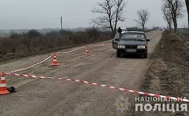 В Одеській області невідомий розстріляв автомобіль з водієм