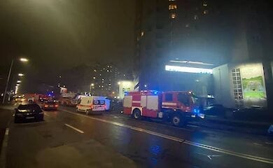 В Киеве на Осокорках горела многоэтажка