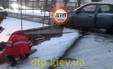 Под Киевом пьяный водитель сбил насмерть девушку