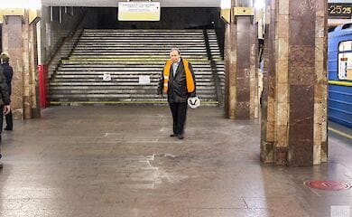 Один з вестибюлів метро "Героїв Дніпра" тимчасово закриють