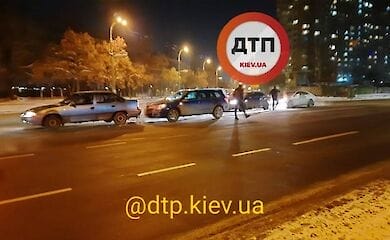 В Киеве произошло два массовых ДТП