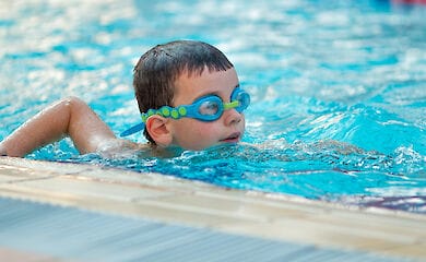 Дети с инвалидностью лишились возможности бесплатно посещать бассейн после школы