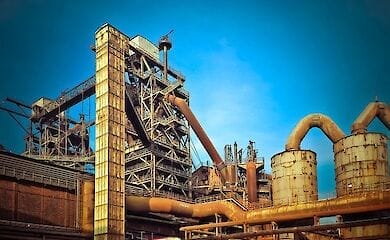Майже половина підприємств Дніпропетровщини руйнує екологію