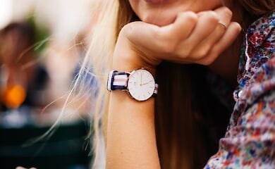 В рамках боротьби з COVID-19 іспанцям дозволять менше працювати