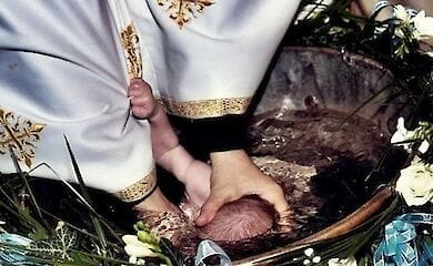 Во время крещения захлебнулся младенец