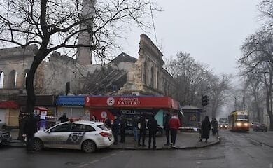 В Одессе рухнул старинный дом цеха мороженого
