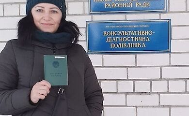 Украинская медсестра не может прожить на свою зарплату - медики