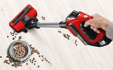 У чому переваги акумуляторного пилососа