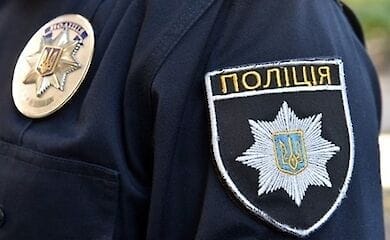 На Оболоні побили та пограбували чоловіка