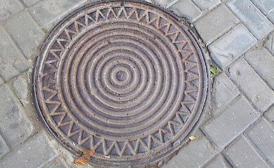 У столиці безхатько мало не загинув.