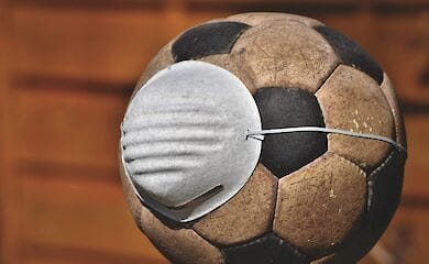 Українським уболівальникам дозволять бути присутніми на матчах