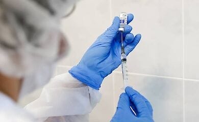 Українці не хочуть вакцинуватися, покладаючись на імунітет
