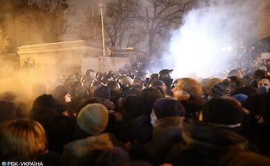Во время митинга в поддержку осужденного активиста Сергея Стерненко на Банковой задержали 17 человек