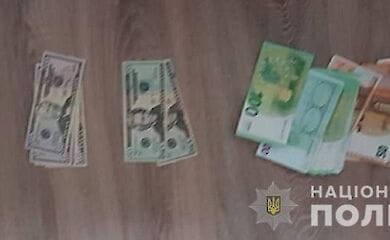 У столиці прибиральник обікрав жінку