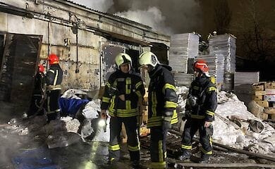 В Киеве горел склад: никто не пострадал