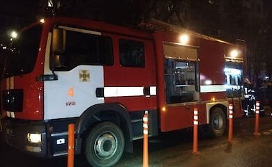 В Киеве на Нижнем Печерске горела многоэтажка
