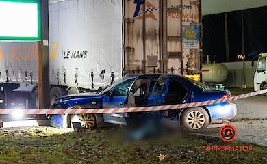 У Дніпрі на автозаправці сталася смертельна ДТП