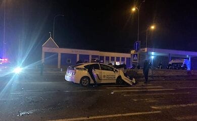 На автодорозі Київ-Одеса зіткнулися патрульне авто Toyota Prius і Hyundai. Загинула людина