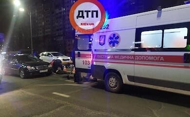В Киеве на Троещине произошло ДТП с пострадавшими