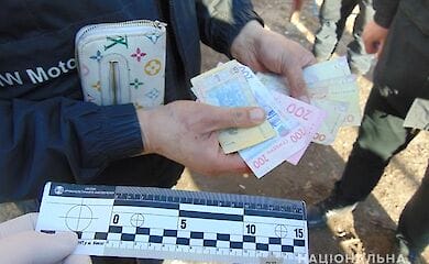 У Києві поліція затримала кишенькового злодія, який обікрав пенсіонерку