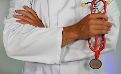 В Харькове врач едва стояла на ногах во время приема пациента