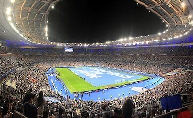 Одну из самых крупных спортивных арен Франции Stade de France переоборудуют в центр вакцинации  