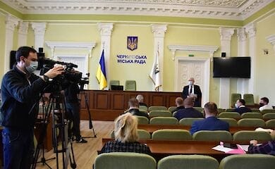 У Чернігові школярів переводять на домашнє навчання