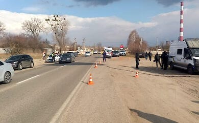 На Харьковщине Mercedes насмерть сбил 12-летнюю девочку
