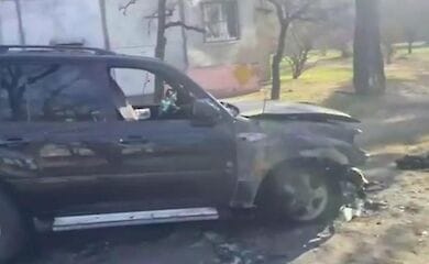 Киянину спалили авто за паркування на газоні