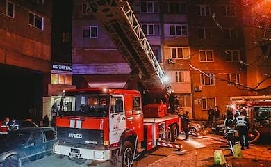 У Києві на Теремках сталася пожежа в багатоповерхівці