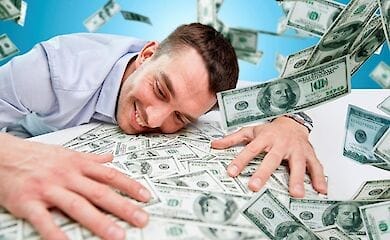 В Украине выросла средняя зарплата