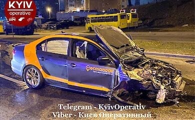 ДТП в Києві: п'яний водій врізався в стовп