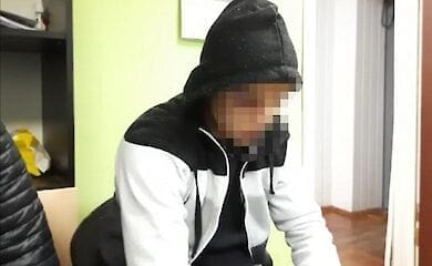 В Киеве хулиганы справили нужду на полицейский автомобиль