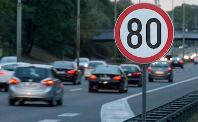 Де в Києві з сьогоднішнього дня водії можуть їхати 80 км\год