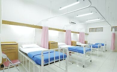 COVID-отделения в израильских больницах закрывают из-за отсутствия новых больных 