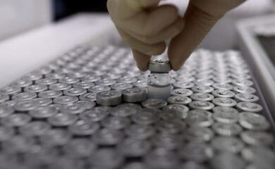Стало відомо, коли українці зможуть вакцинуватися китайською вакциною від Covid-19