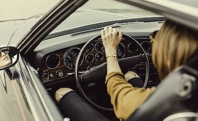 Только половина украинцев пристегиваются в авто