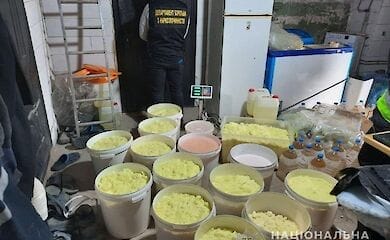 Правоохранители полиции Киева задержали наркоторговцев с «товаром» на сумму около 11 млн гривен