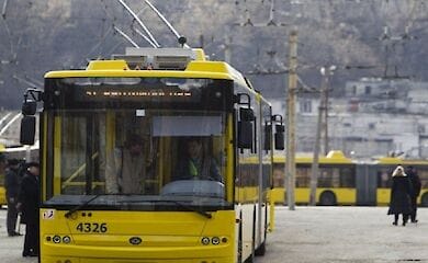 У профспілці "Київпастрансу" розповіли про розлючених пасажирів без перепусток