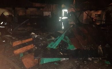 У Києві в Голосіївському районі згорів будинок