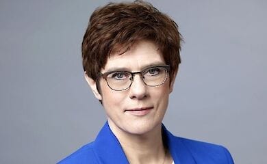 Министр обороны Германии заявила, что РФ создает угрозу для Евросоюза