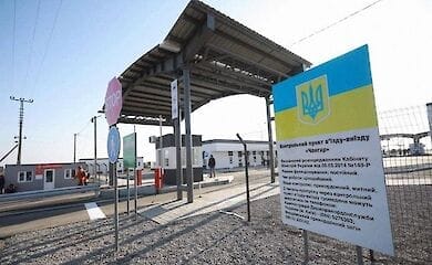 Аксьонов змінив правила в'їзду на півострів під час пандемії коронавирусу