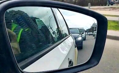 Патрульные Киевской области сопроводили ребенка в больницу 