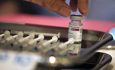 Франция первой среди стран Евросоюза передаст вакцины от коронавируса развивающимся странам