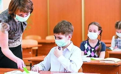 В МОН ответили, будут ли школьники учиться летом