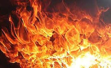 У Києві вранці на ходу загорівся мікроавтобус