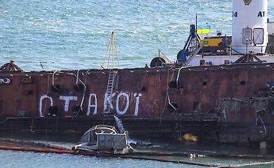 АМПУ провела очистку морського дна на місці аварії танкера Delfi